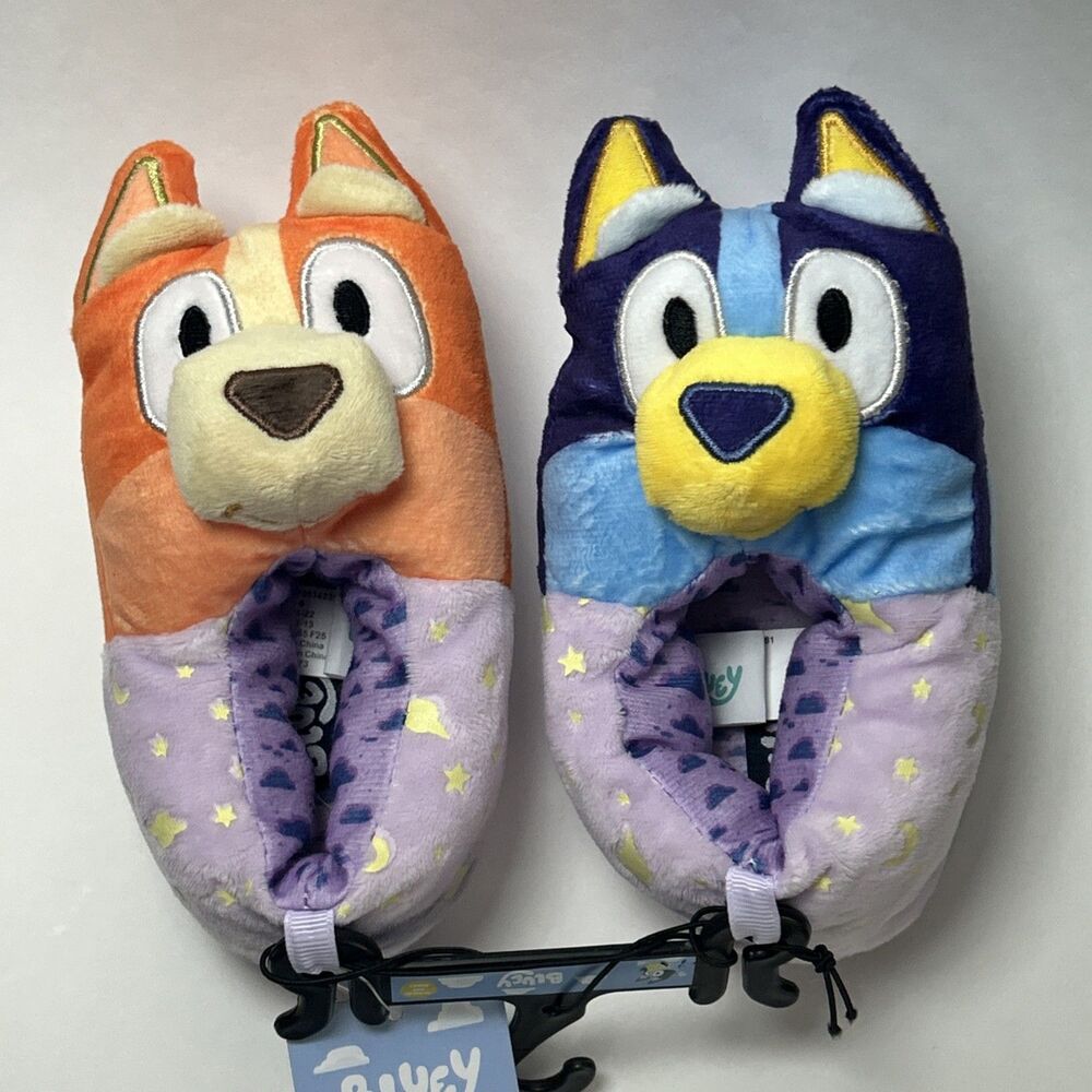 NWT Bluey Kids Toddler Size 5/6 Glow in The Dark Slipper Warm Bluey & Bingo
